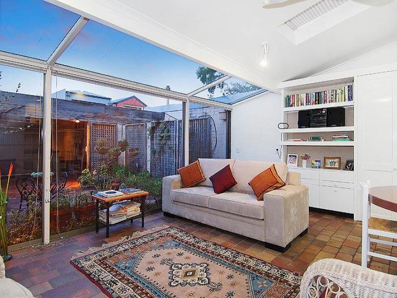 Gallery: 33 Merton Street