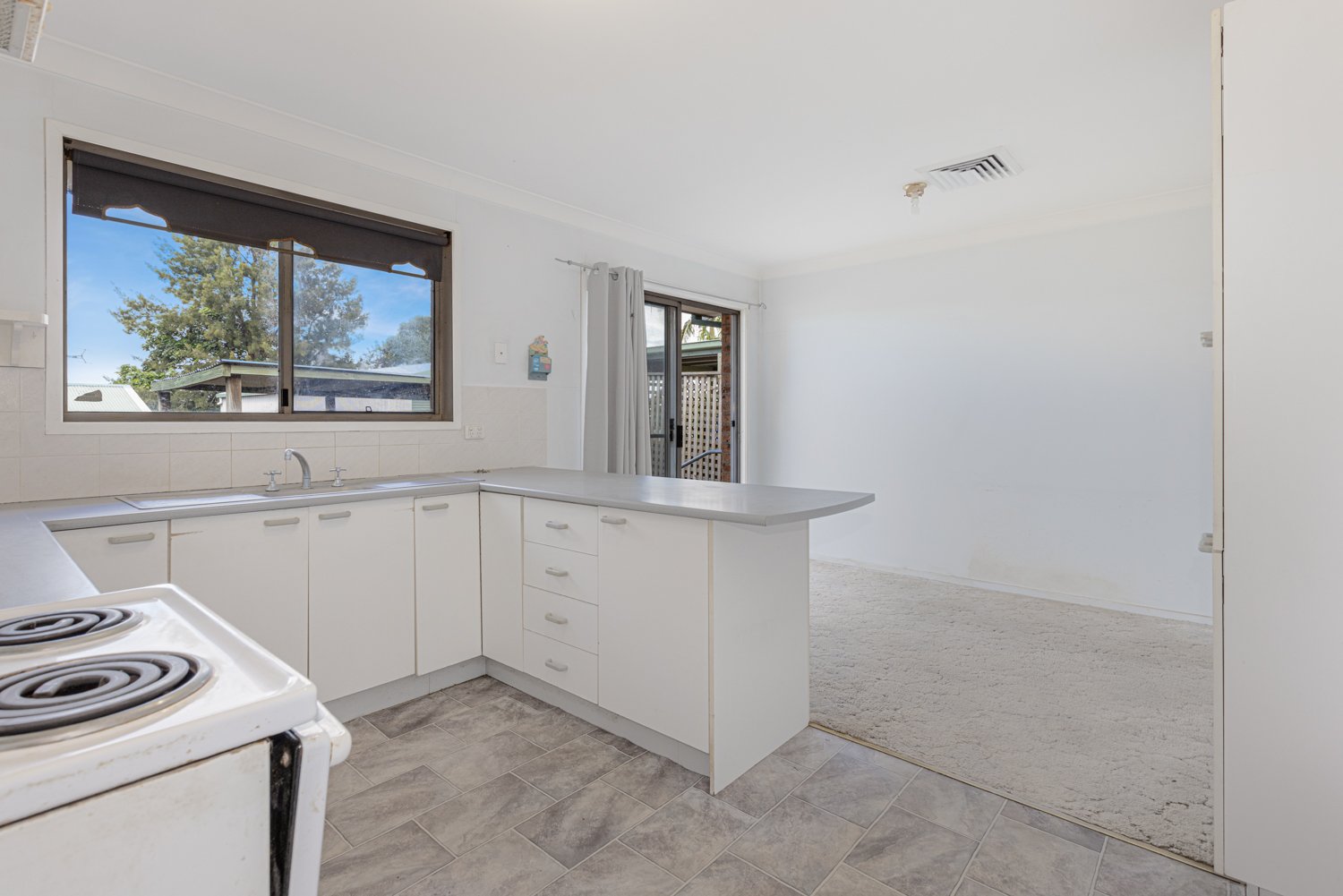 33 Middle Street EAST BRANXTON 14