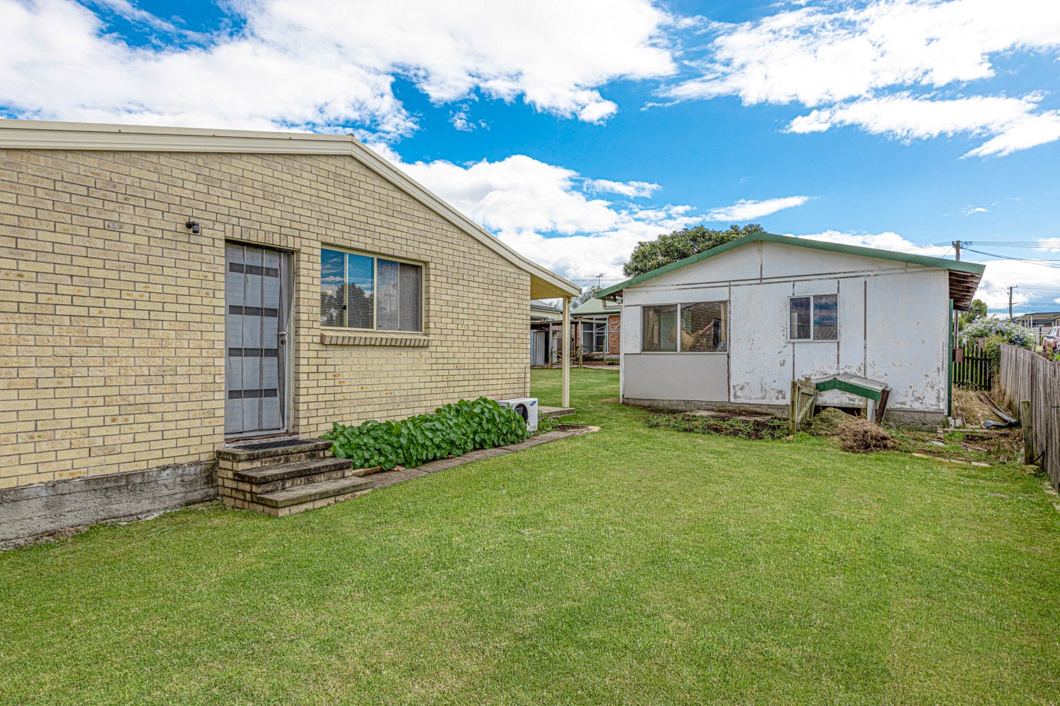 33 Middle Street EAST BRANXTON 25