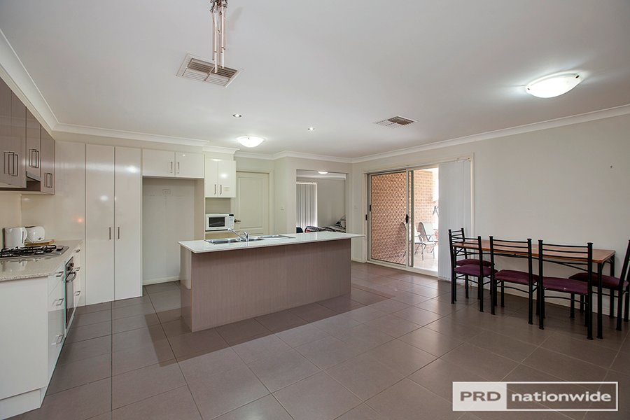 33 Milburn Road TAMWORTH 2