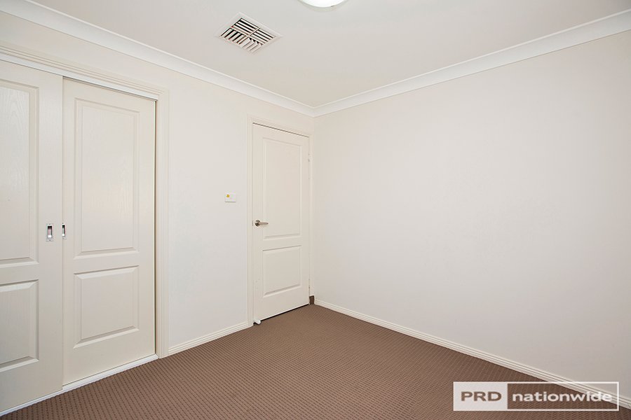 33 Milburn Road TAMWORTH 8