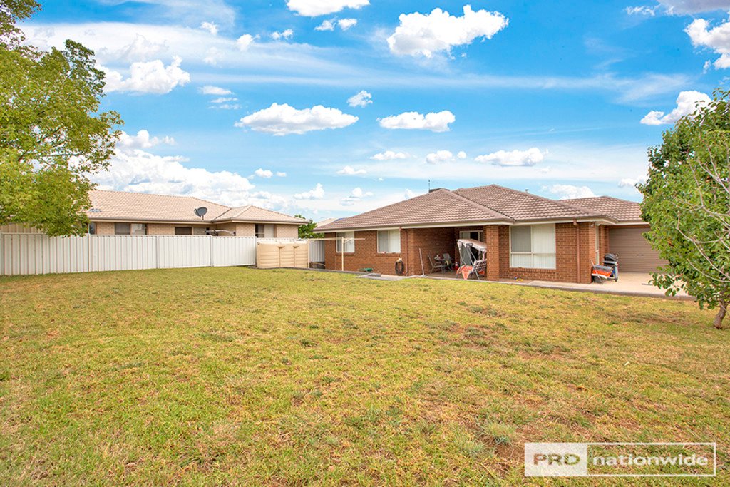 33 Milburn Road TAMWORTH 11