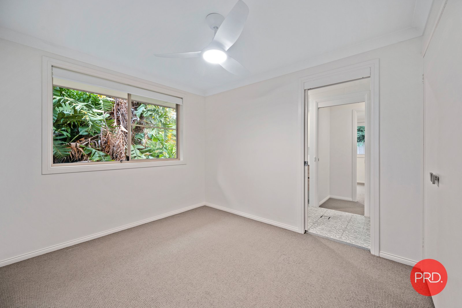 3/3 Miranda Place KORORA 16