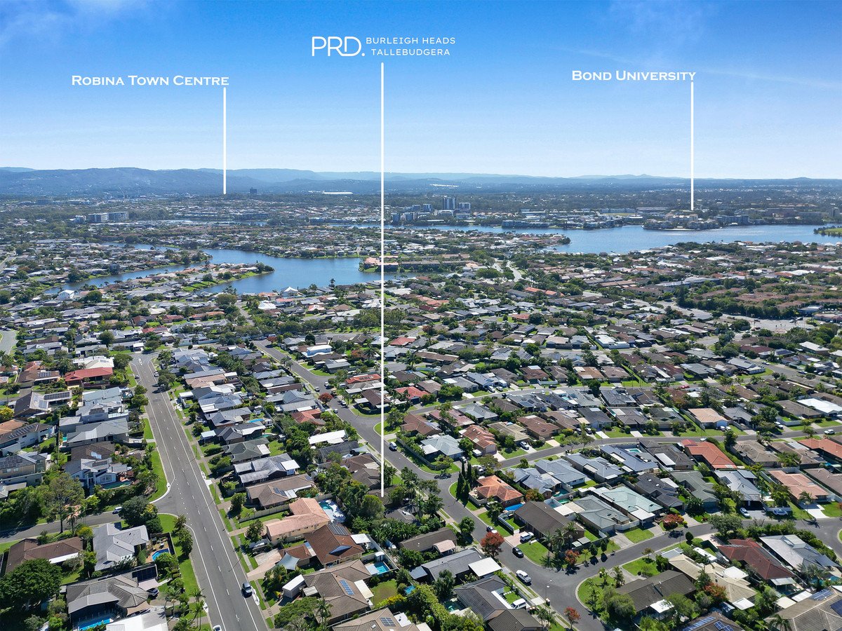 33 Montezuma Drive BURLEIGH WATERS 17