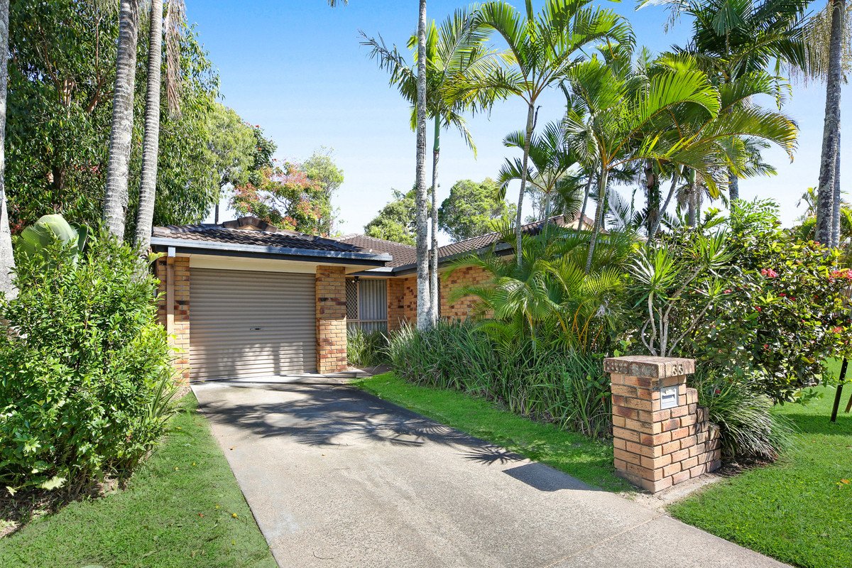 33 Montezuma Drive BURLEIGH WATERS 18