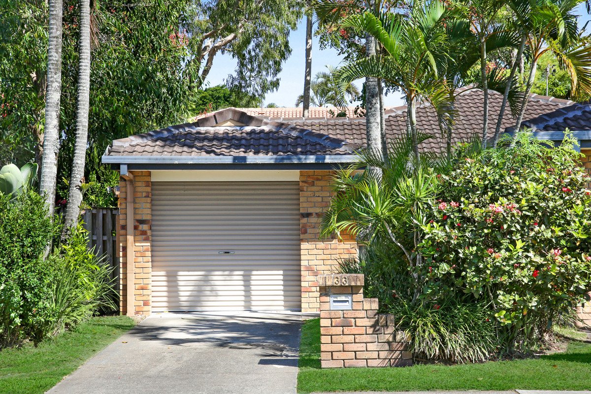 33 Montezuma Drive BURLEIGH WATERS 19