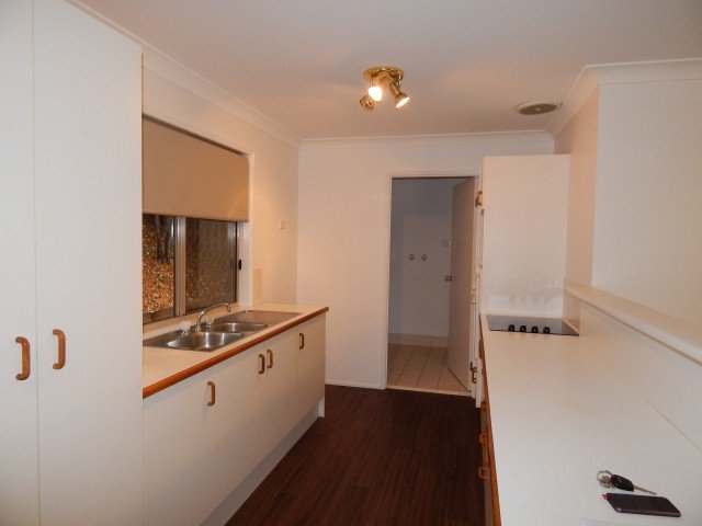 33 Montezuma Drive BURLEIGH WATERS 1