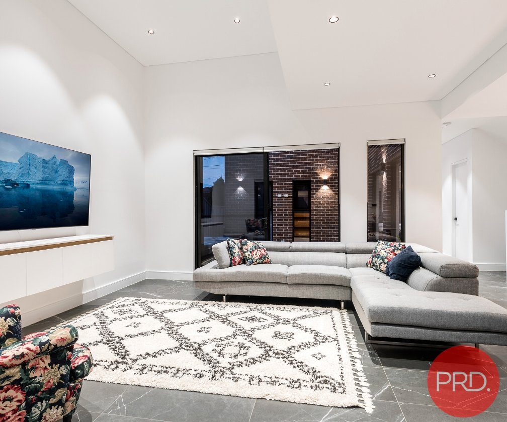 33 Newland Avenue MILPERRA 2