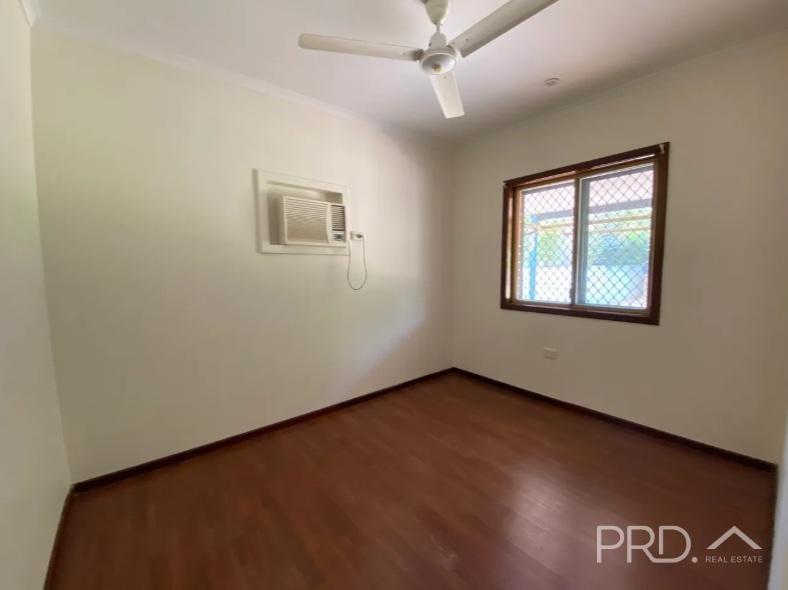 33 Nightingall Drive CABLE BEACH 8