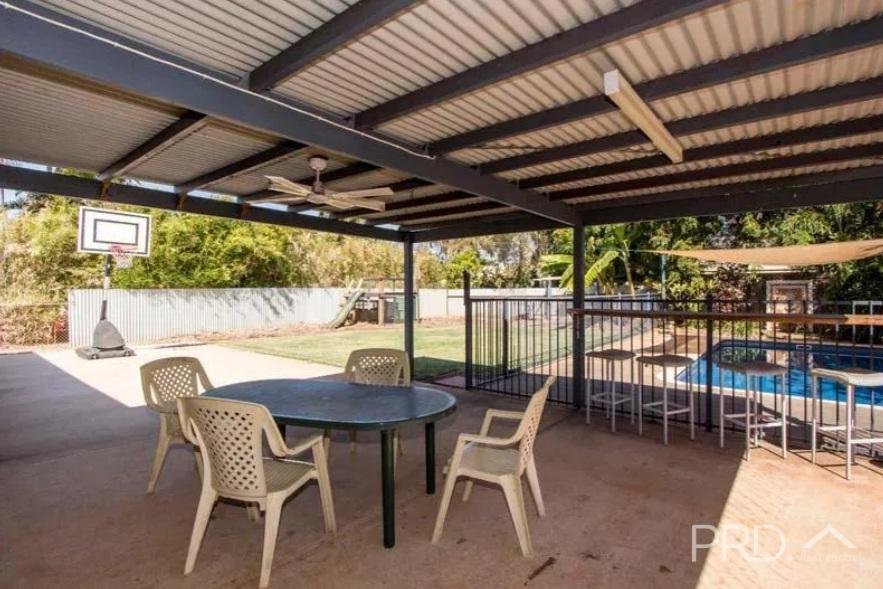 33 Nightingall Drive CABLE BEACH 10