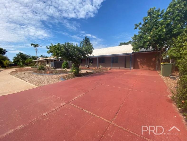 33 Nightingall Drive CABLE BEACH 11