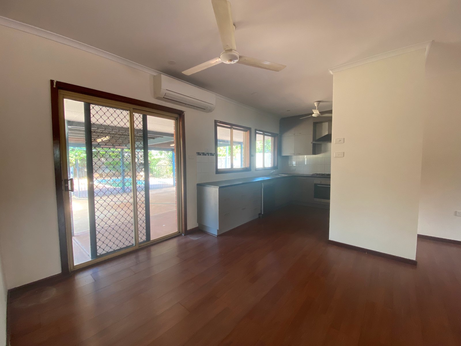 33 Nightingall Drive CABLE BEACH 5