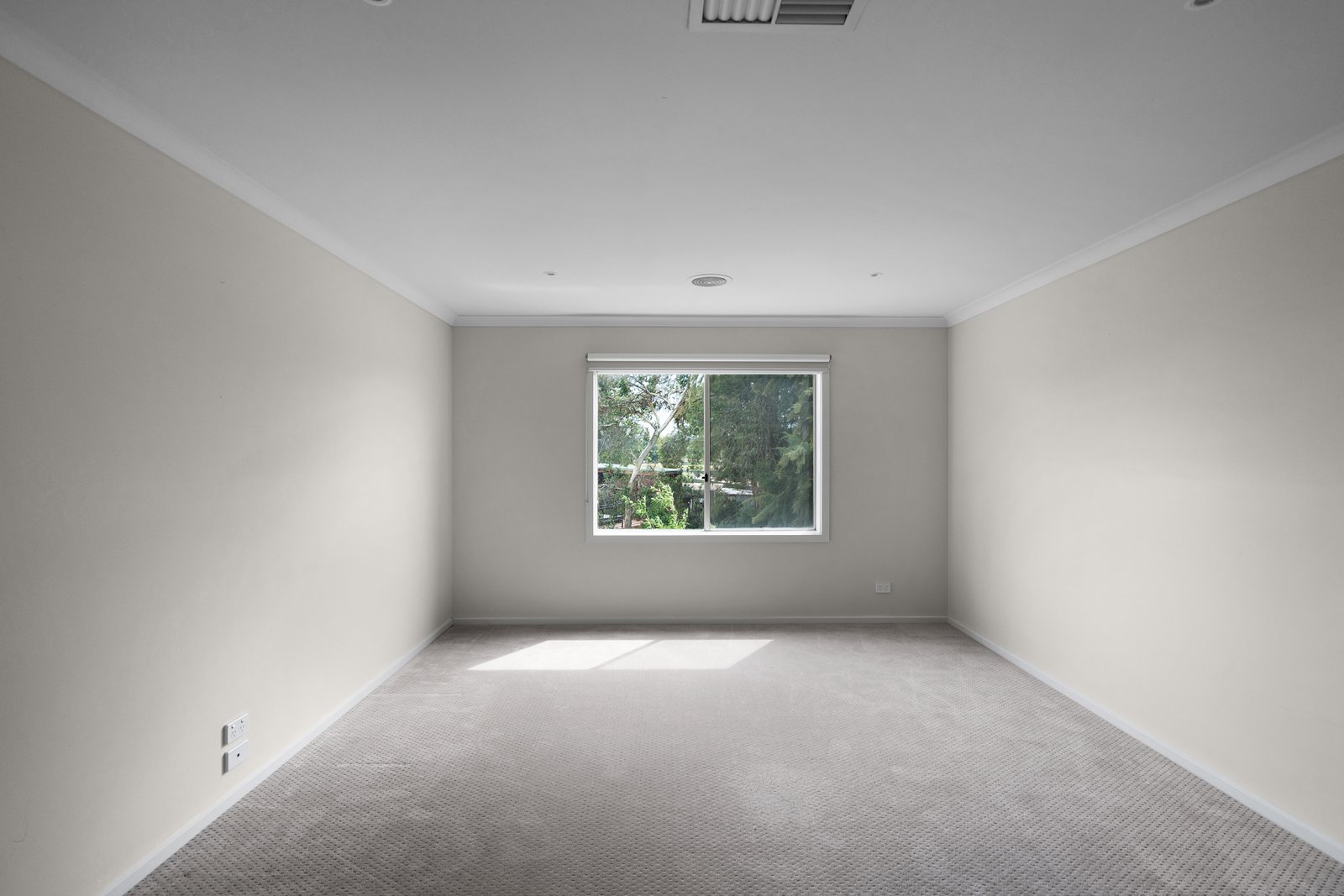 Real Estate and Property in 33 Northam Road, Wantirna, VIC