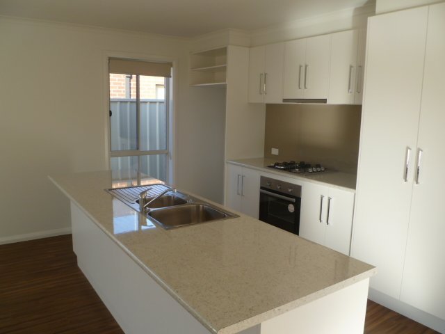 33 Oasis Boulevard MILDURA 5