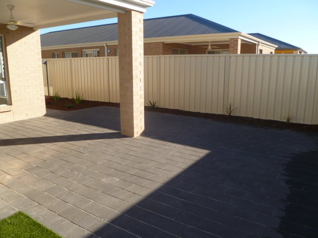 33 Oasis Boulevard MILDURA 7