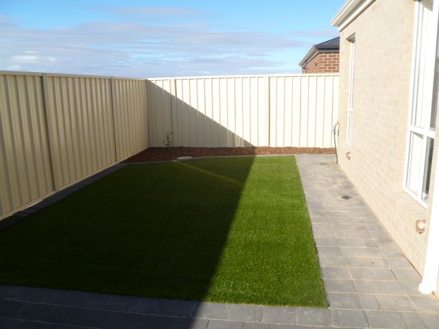 33 Oasis Boulevard MILDURA 8