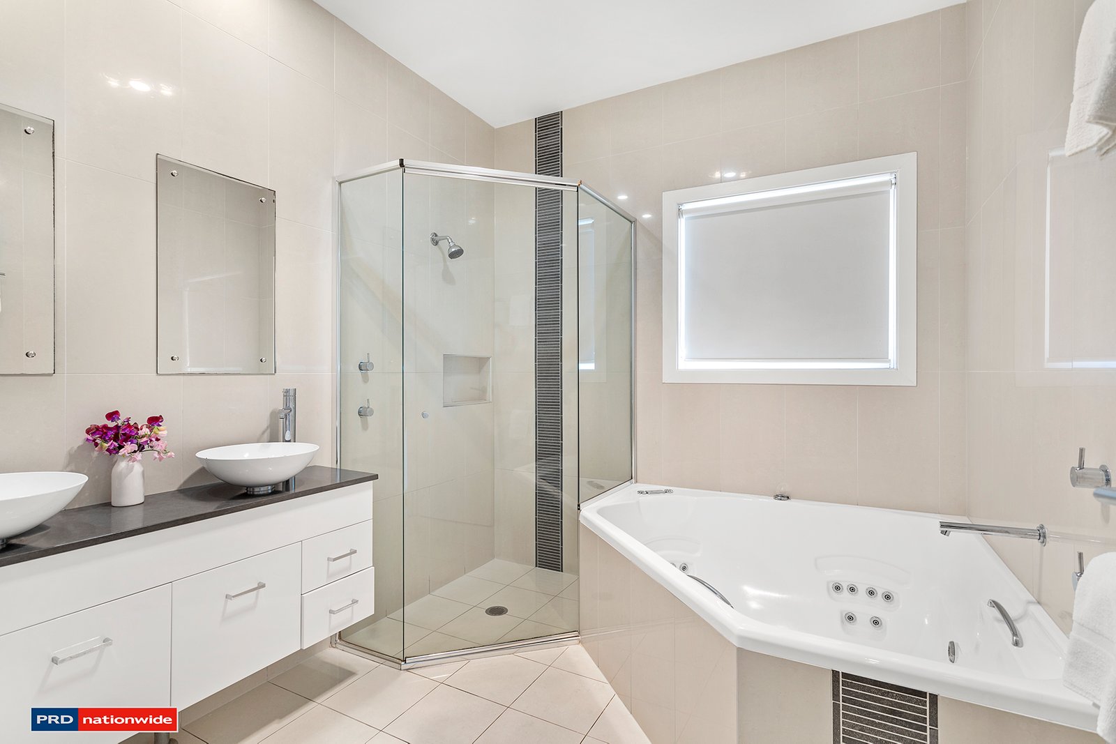 33 Ocean Beach Road SHOAL BAY 17