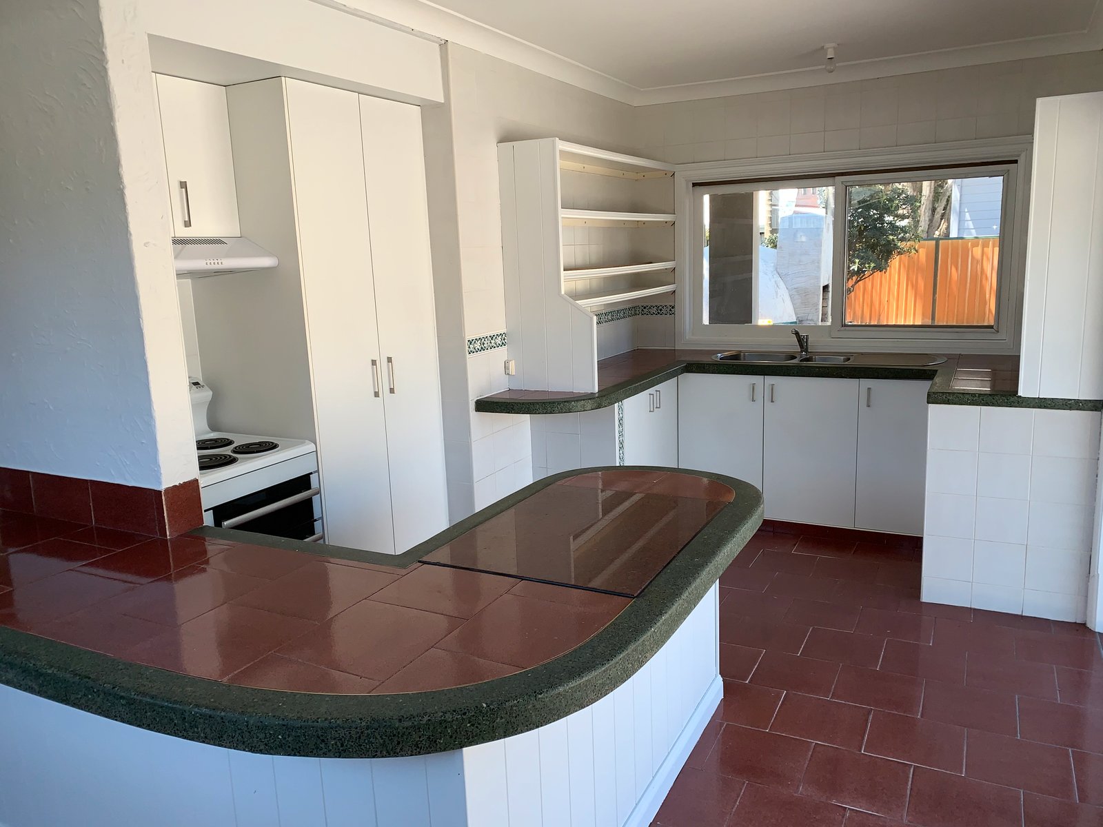 33 Pacific Avenue ANNA BAY 5