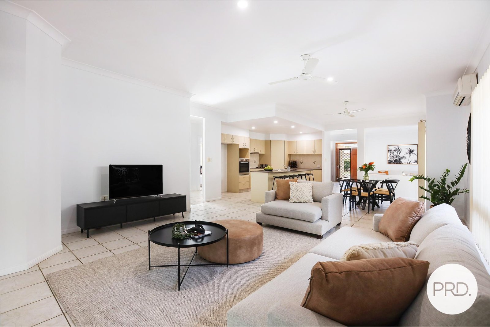 33 Palma Crescent VARSITY LAKES 3