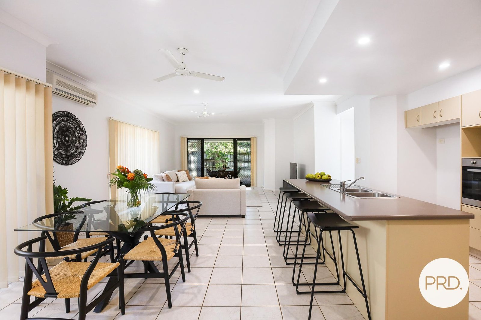 33 Palma Crescent VARSITY LAKES 9