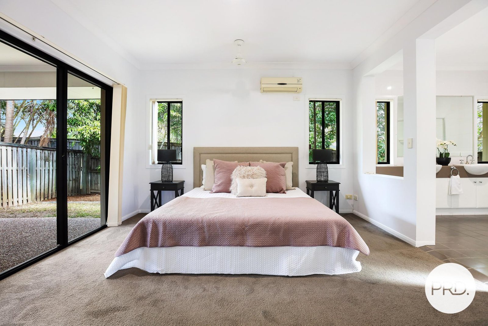 33 Palma Crescent VARSITY LAKES 11