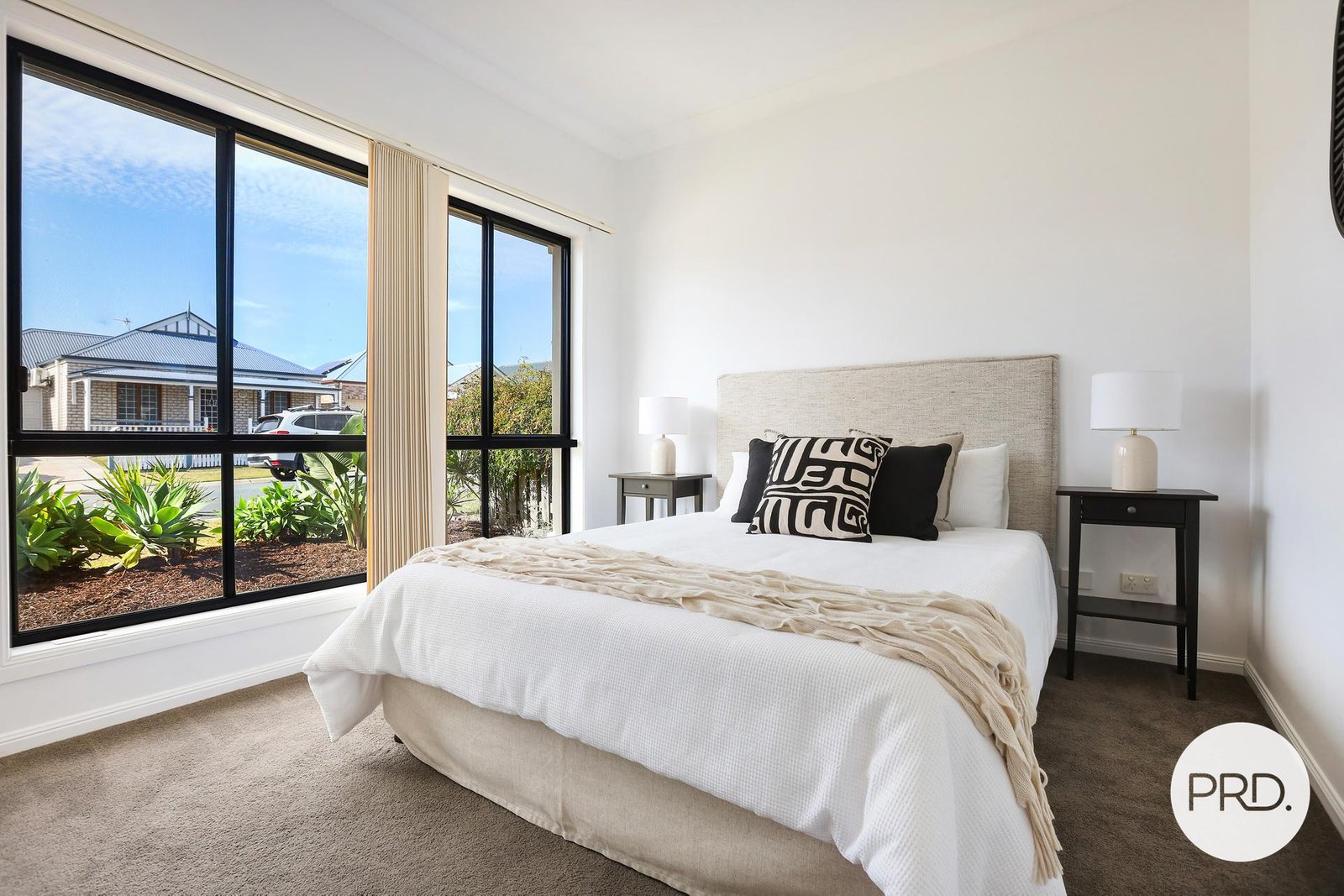 33 Palma Crescent VARSITY LAKES 13