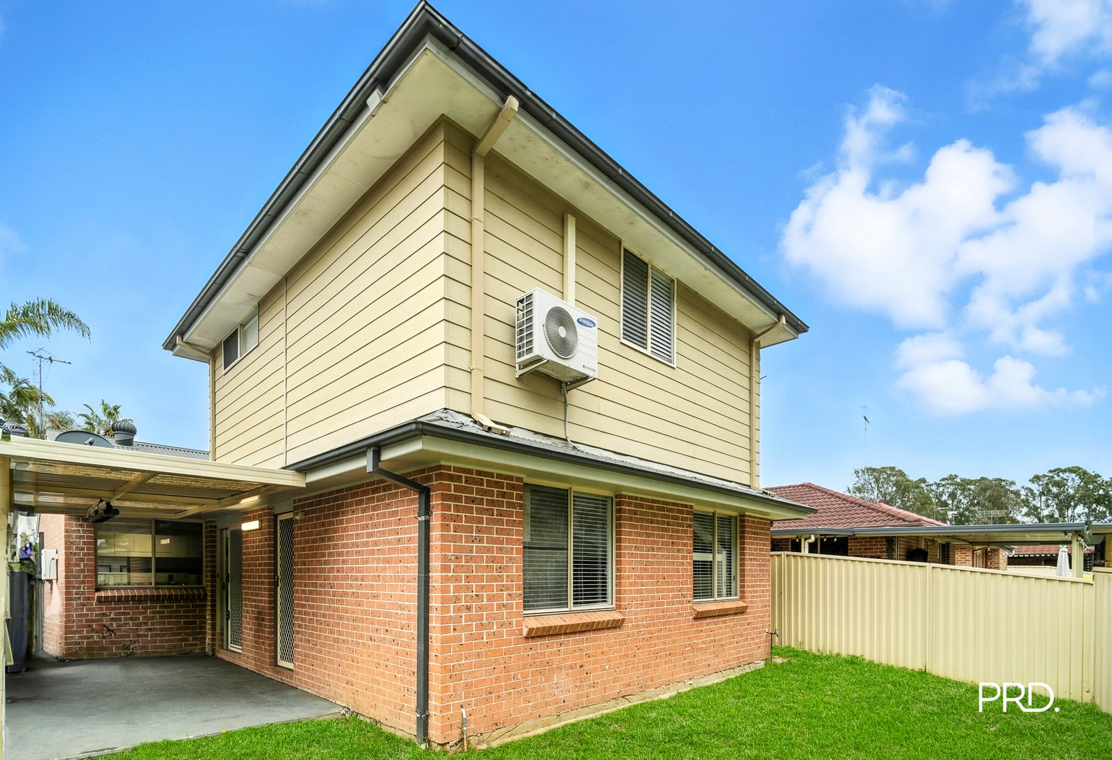 33 Pardalote Place Glenmore Park 2