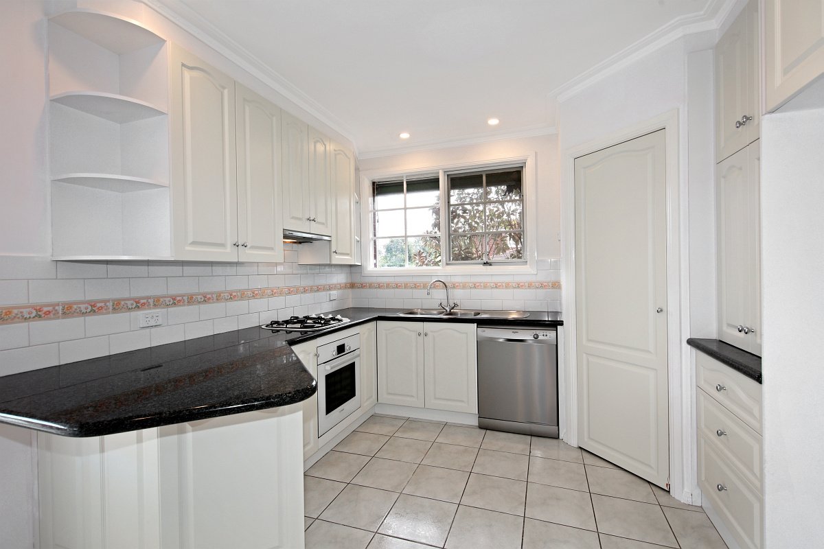 Gallery: 33 Pasadena Crescent