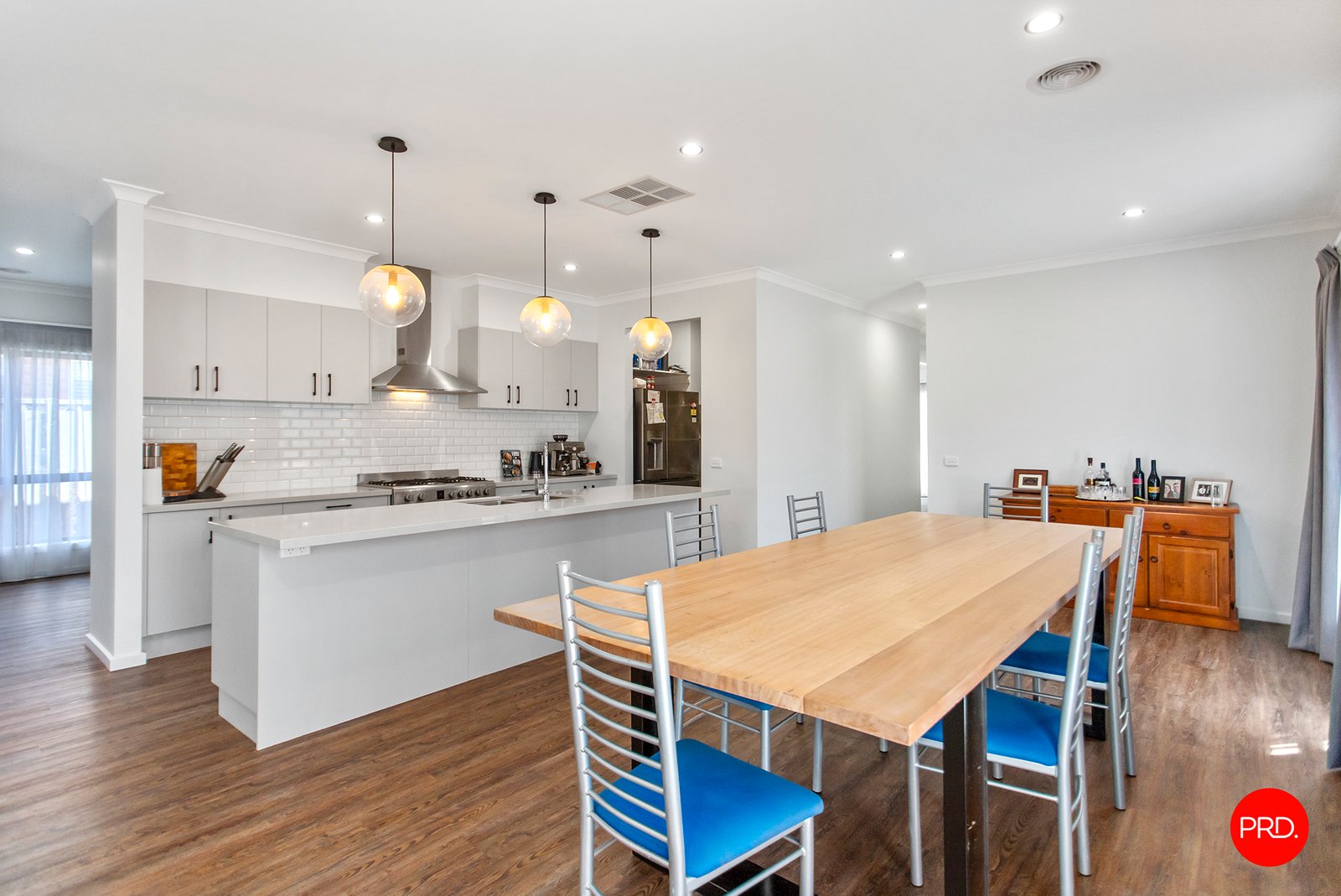 33 Pembroke Drive MARONG 8