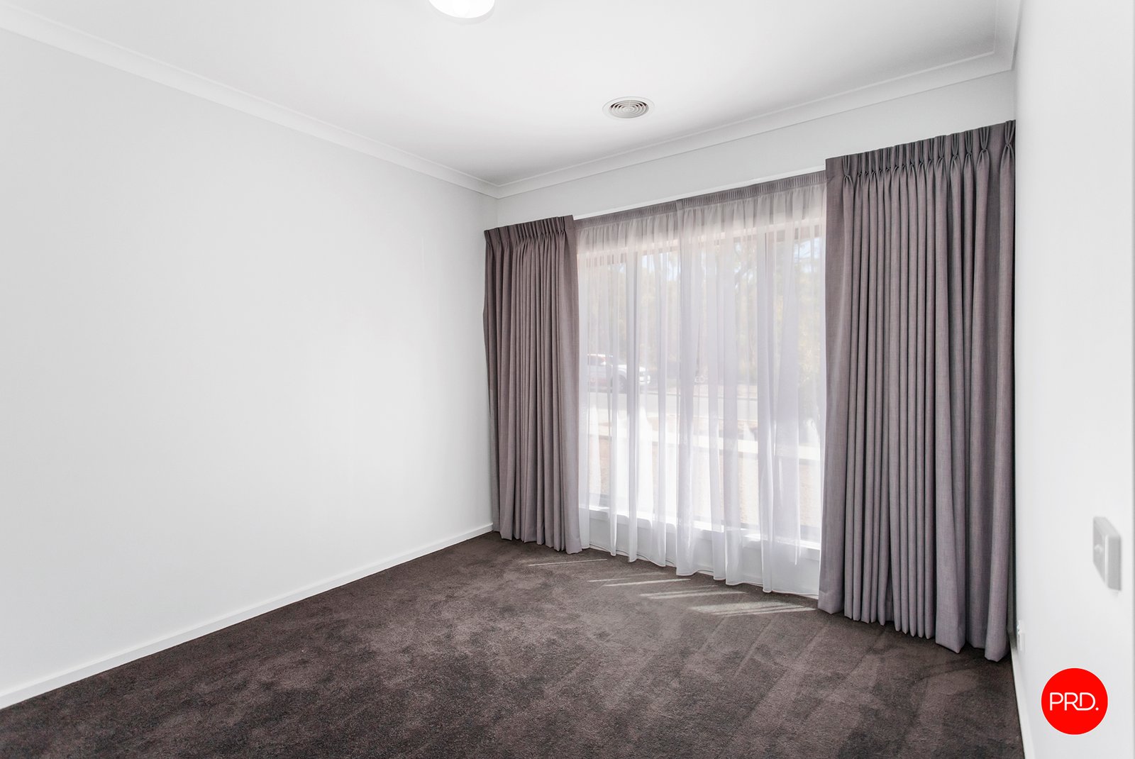 33 Pembroke Drive MARONG 14