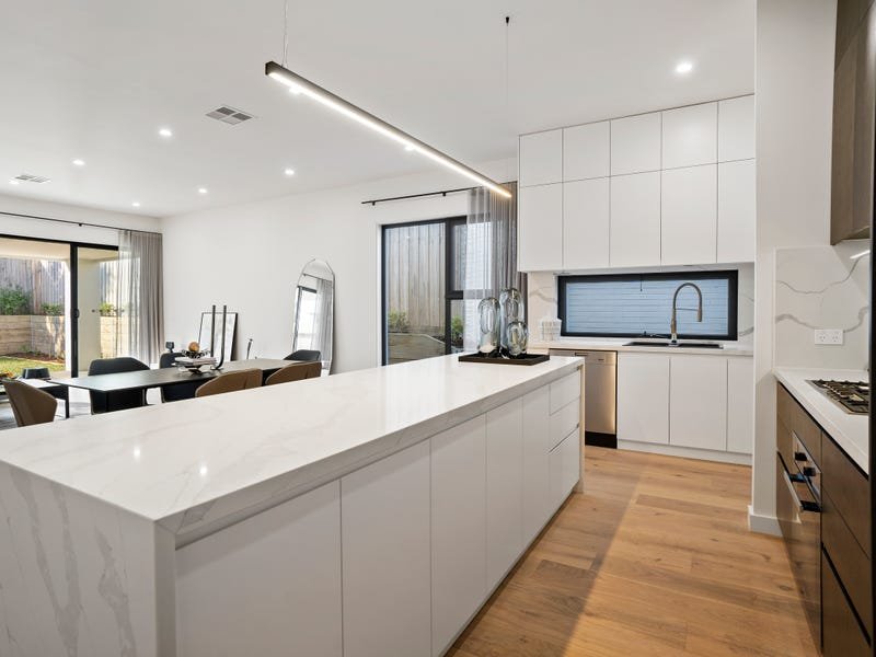 Real Estate and Property in 33 Philip Avenue, Doncaster, VIC