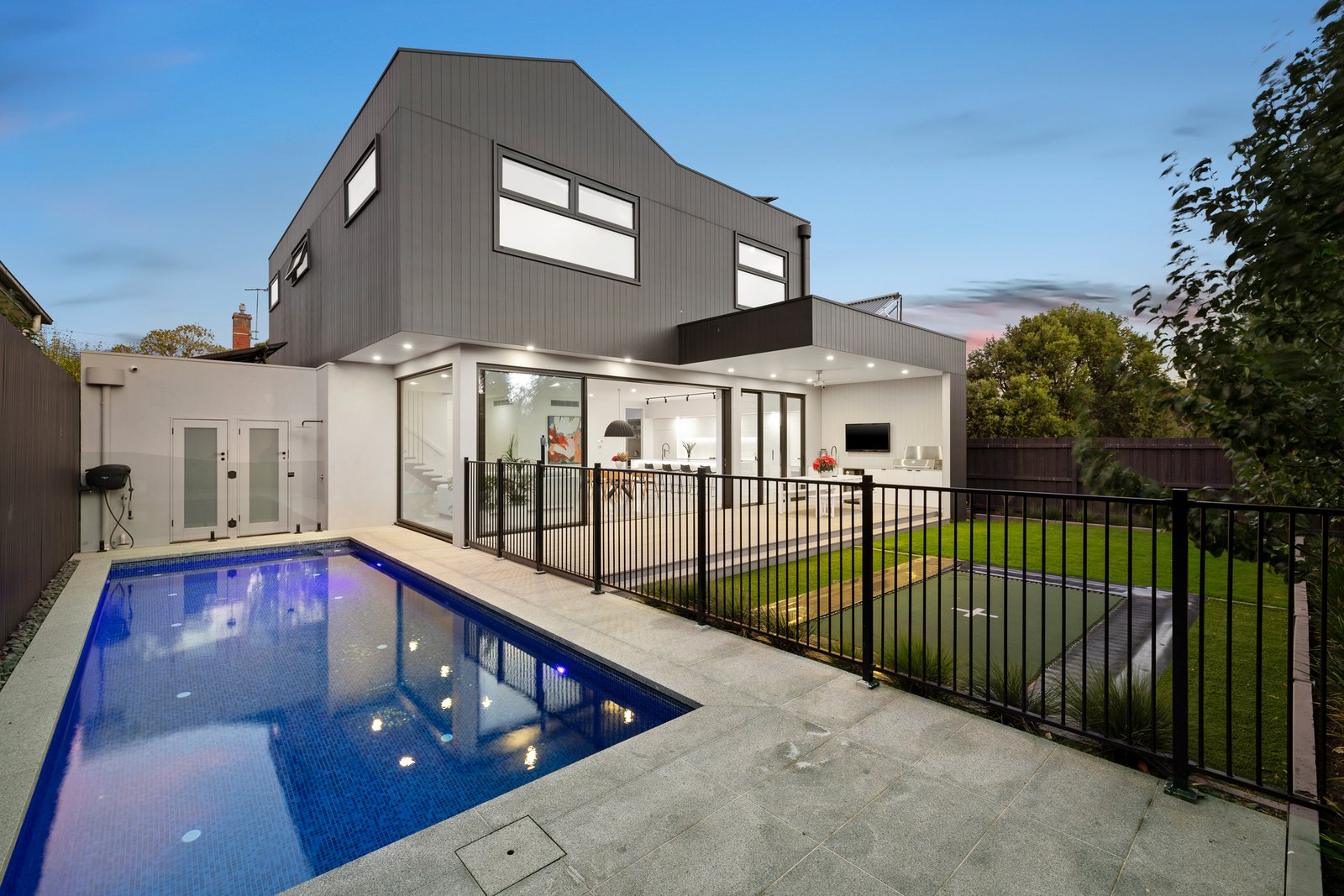 Gallery: 33 Phillip Street