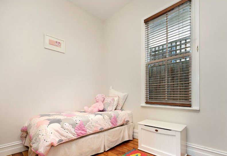 Gallery: 33 Pilgrim Street