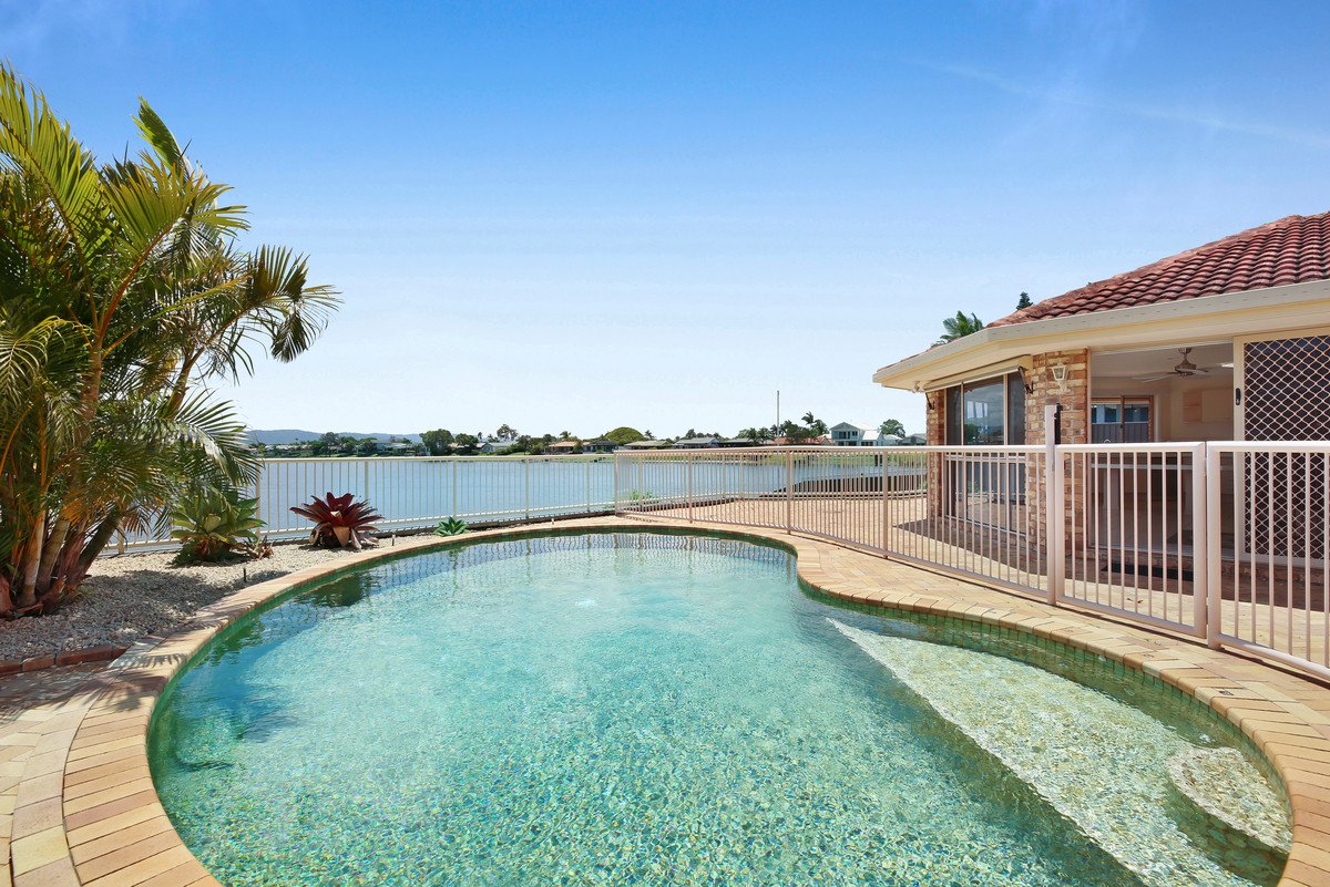 33 Pintail Crescent Burleigh Waters 3