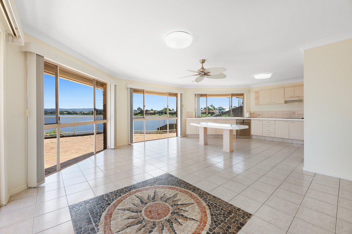 33 Pintail Crescent Burleigh Waters 6