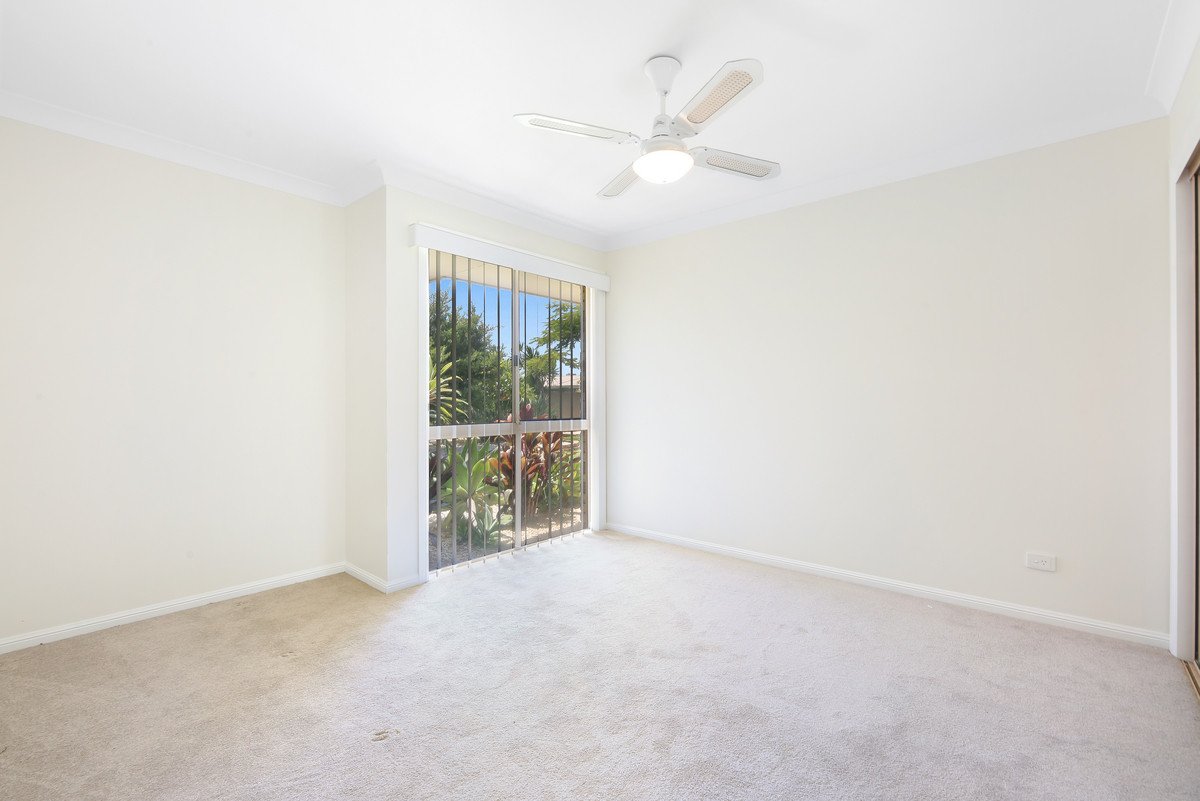 33 Pintail Crescent Burleigh Waters 13
