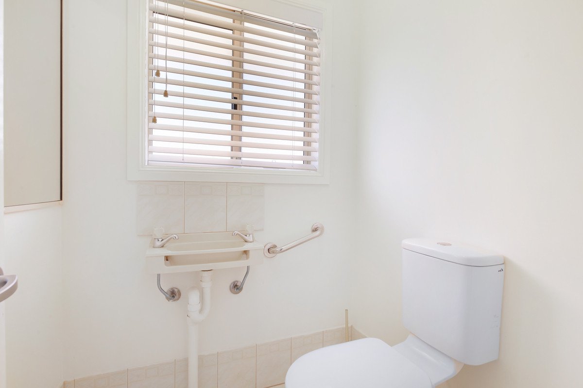 33 Pintail Crescent Burleigh Waters 23