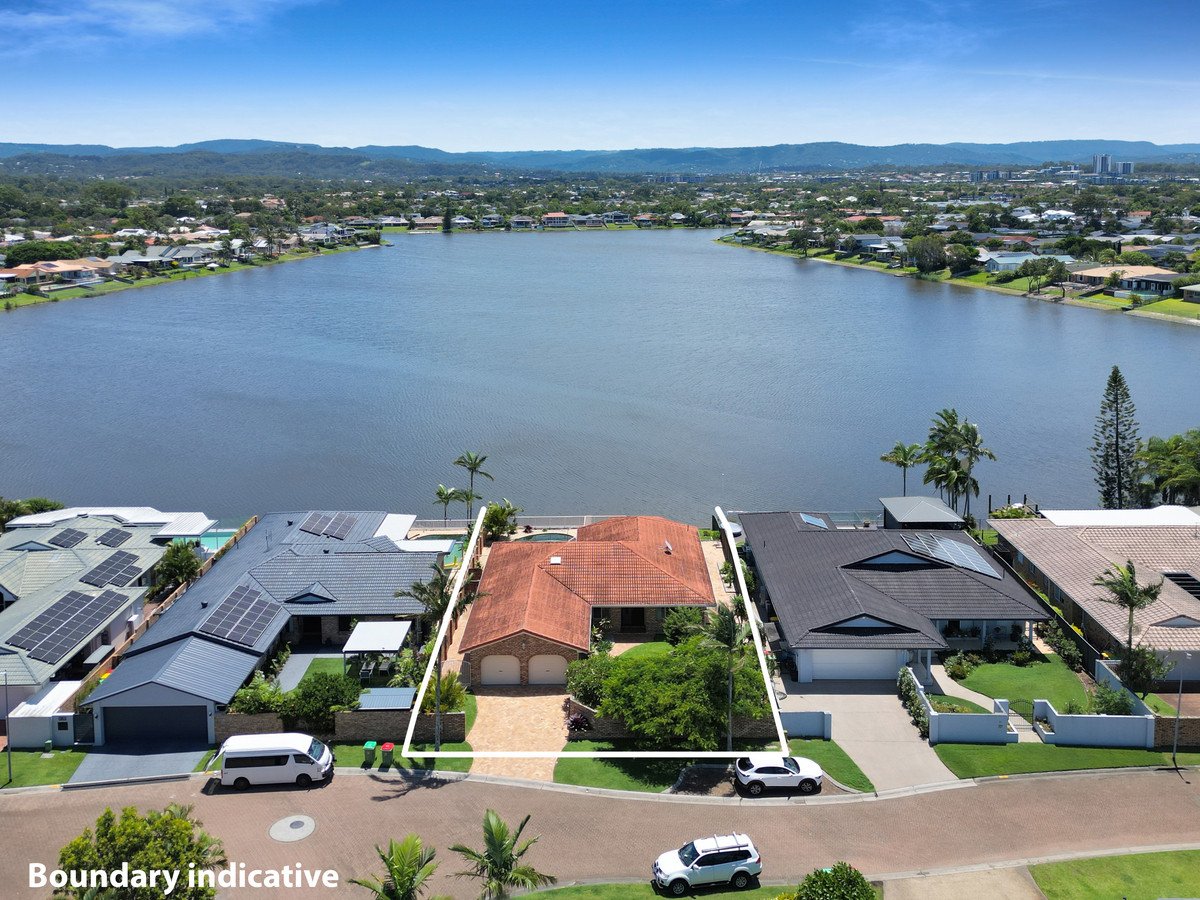 33 Pintail Crescent Burleigh Waters 26
