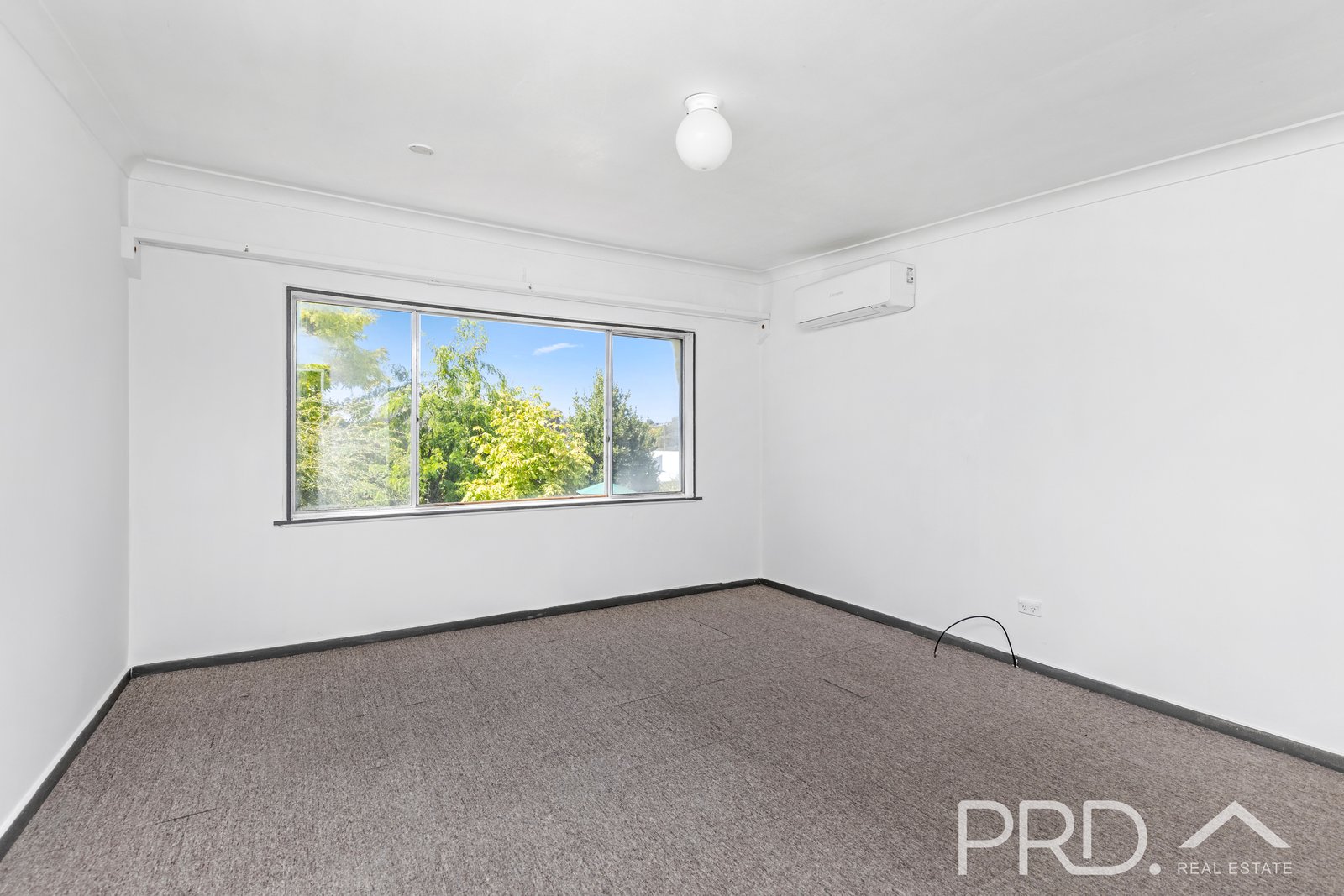 33 Pioneer Street BATLOW 16