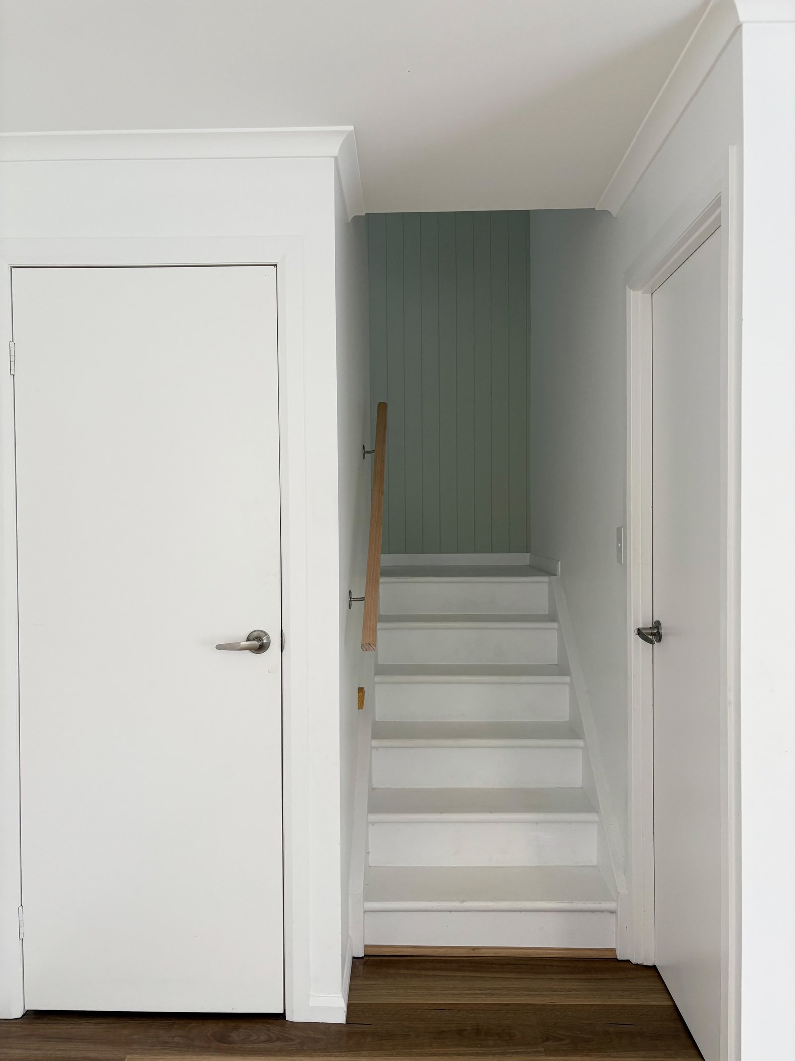 3/3 Pontoon Place VARSITY LAKES 3