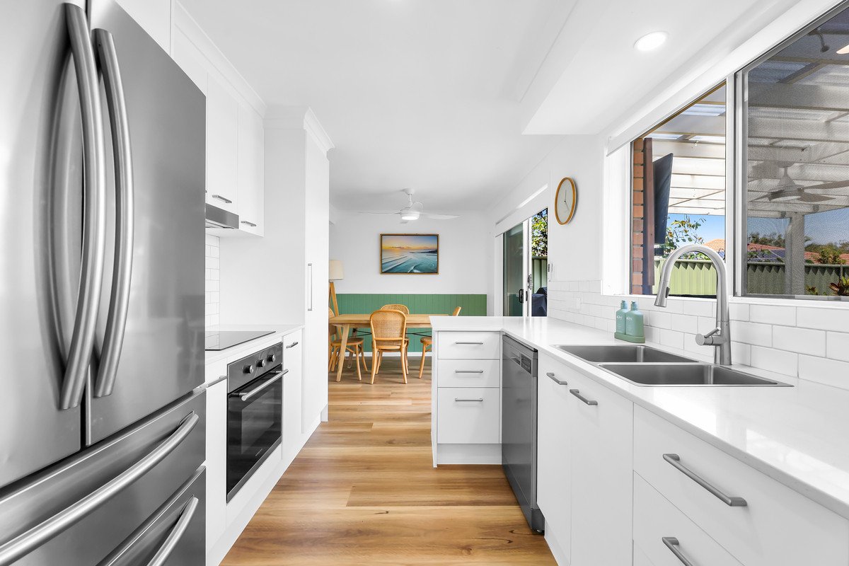 3/3 Pontoon Place Varsity Lakes 7