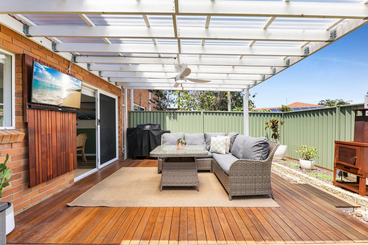 3/3 Pontoon Place Varsity Lakes 8