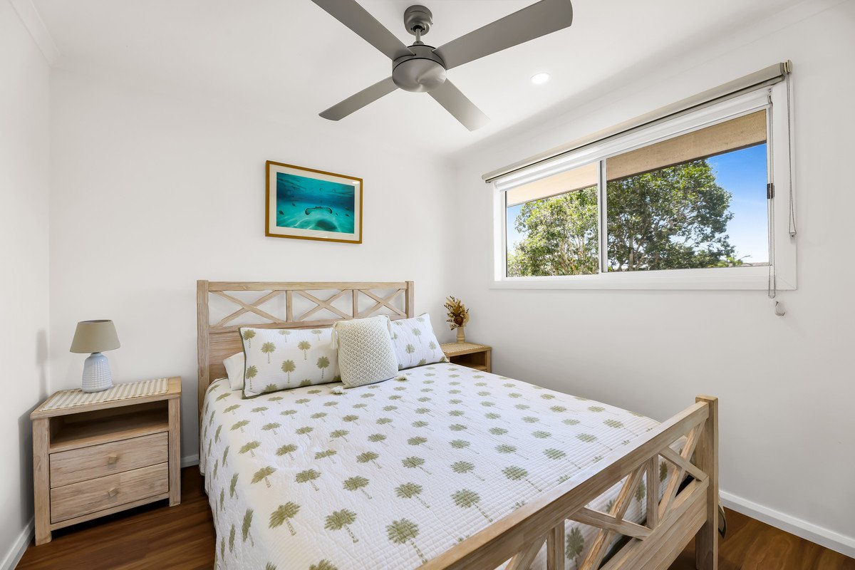 3/3 Pontoon Place Varsity Lakes 13