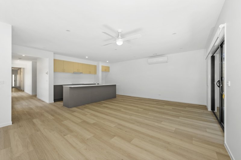 Gallery: 33 Presentation Boulevard