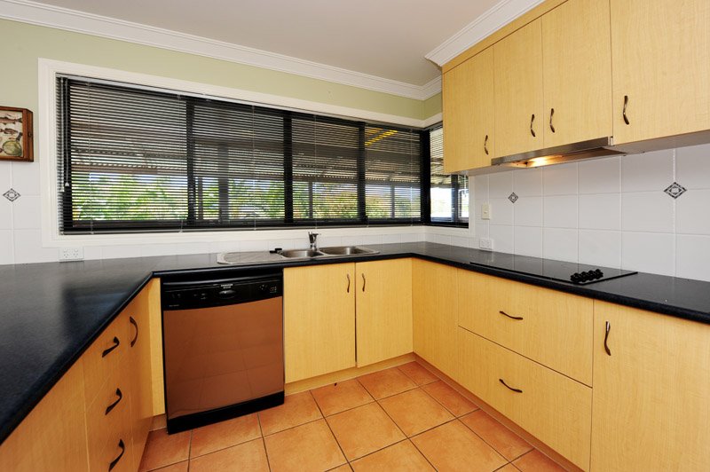 33 PRYDE Street TANNUM SANDS 10