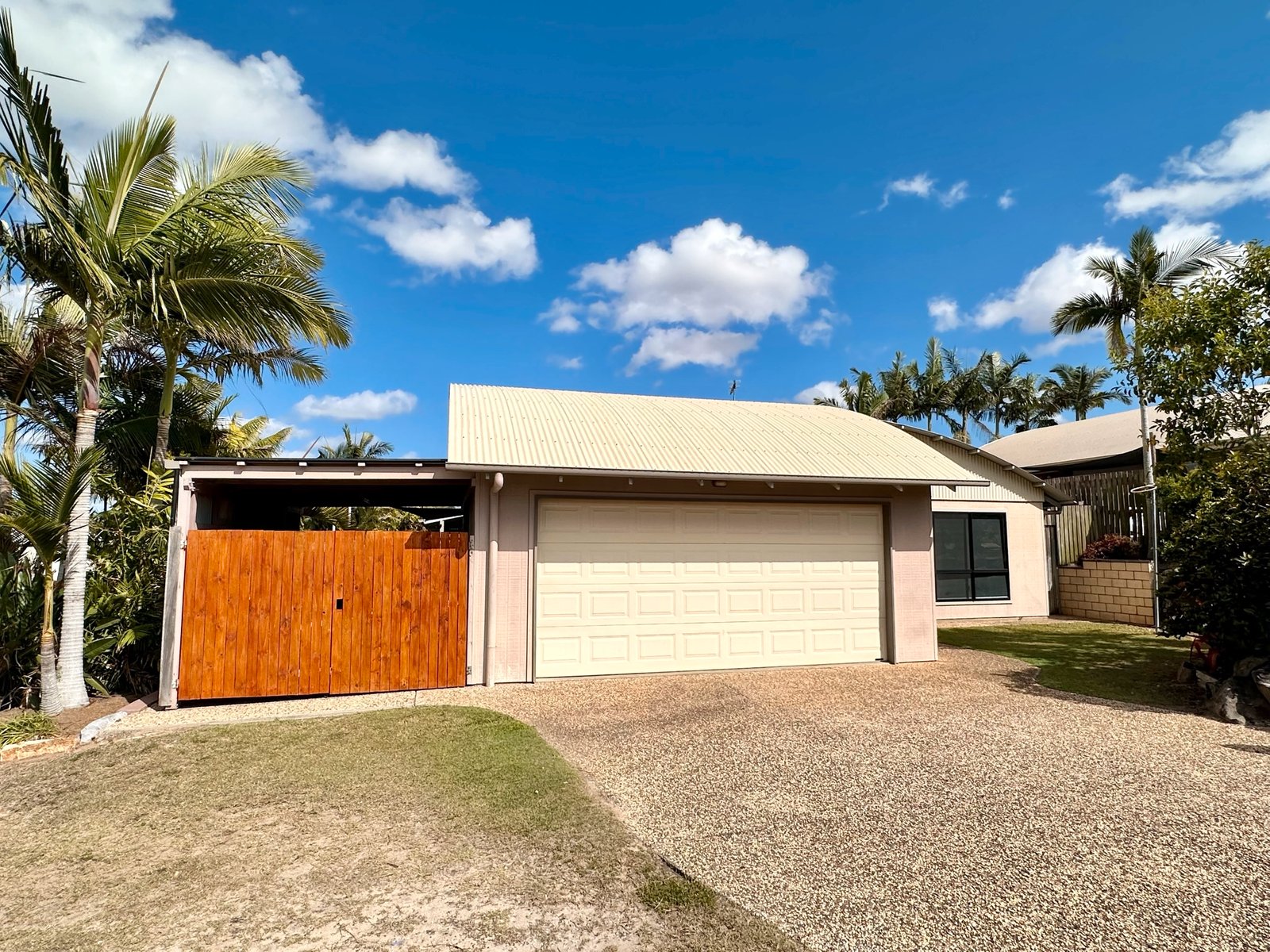 33 PRYDE Street TANNUM SANDS 2