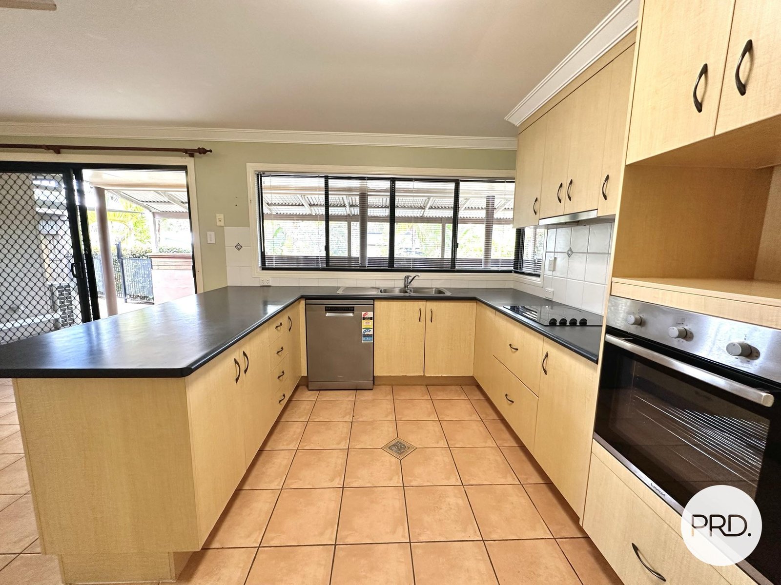 33 PRYDE Street TANNUM SANDS 3