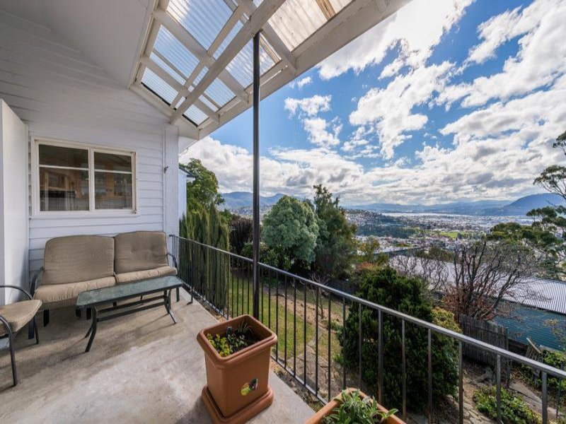 33 Raymont Terrace MOUNT STUART 2