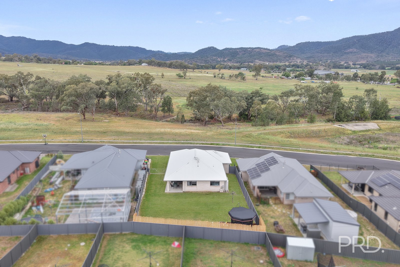 33 Reginald Drive KOOTINGAL 29