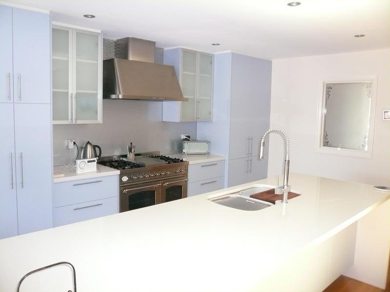 Gallery: 33 Richardson Street